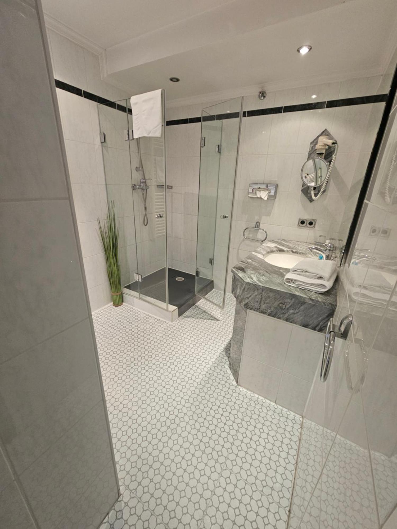 Malepartus Hotell Bad Schwalbach Eksteriør bilde